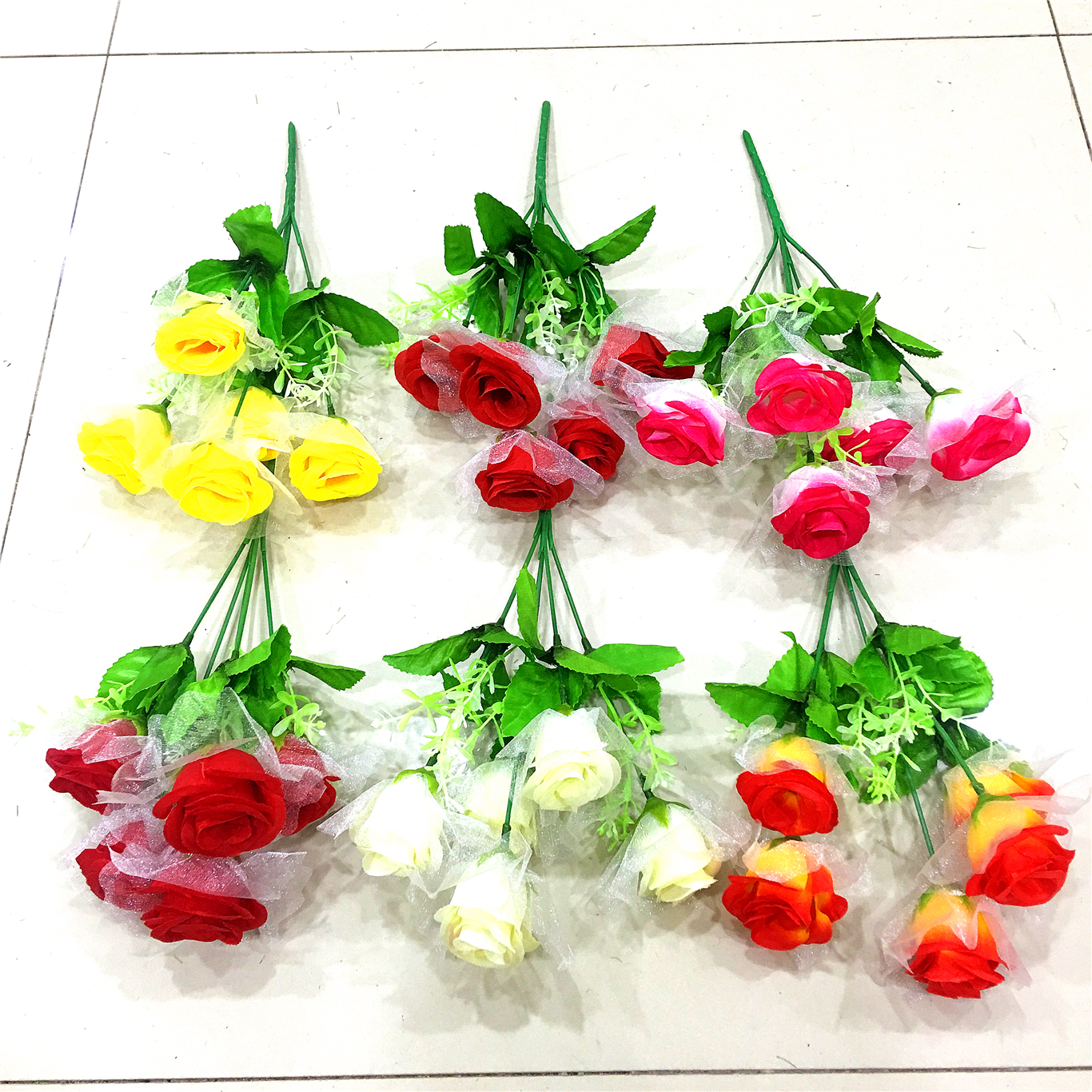 Five artificial artificial flowers with flower-like stamens Specification image