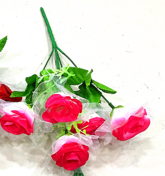 Five artificial artificial flowers with flower-like stamens Application Scenario