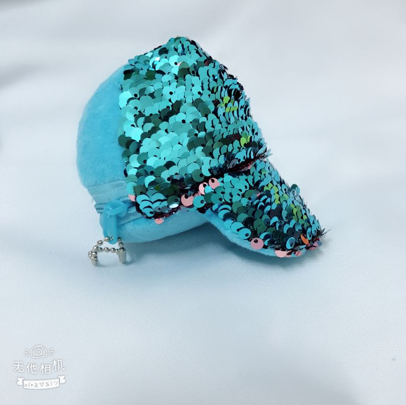 Plush toys, plush wallets, coin purses, sequined hat wallets full figure