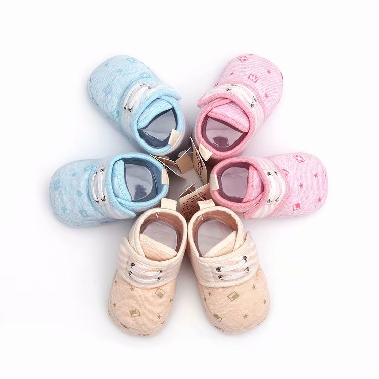 The decorative print on the bag of the Schliva autumn baby shoes details Picture