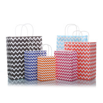 Hand-held paper bag universal kraft paper clothing packaging gift bag Environmental protection advertising packaging shopping bag custom LOGO