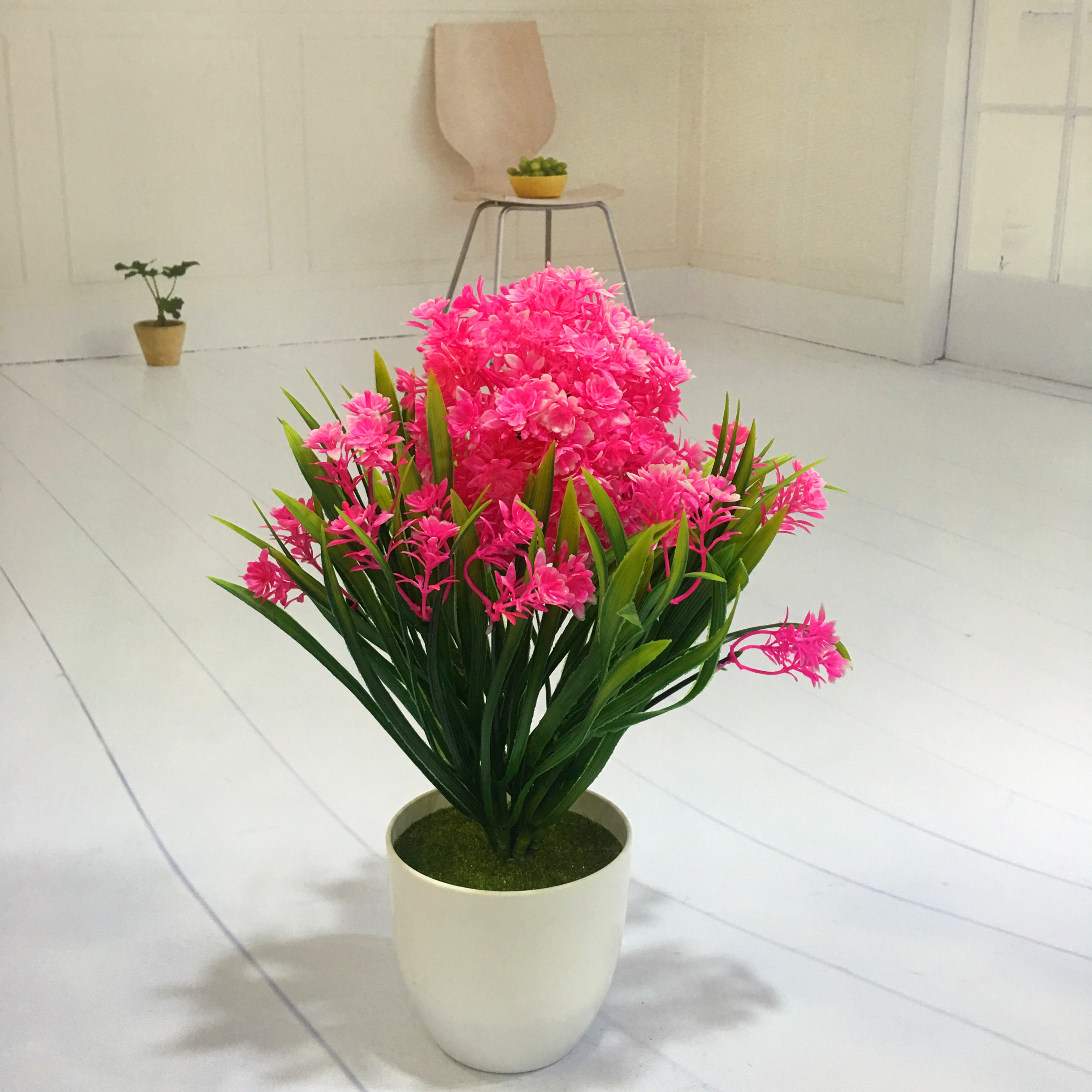 Mini artificial bonsai flowers, small potted plants, factory direct sales of artificial flower plants
