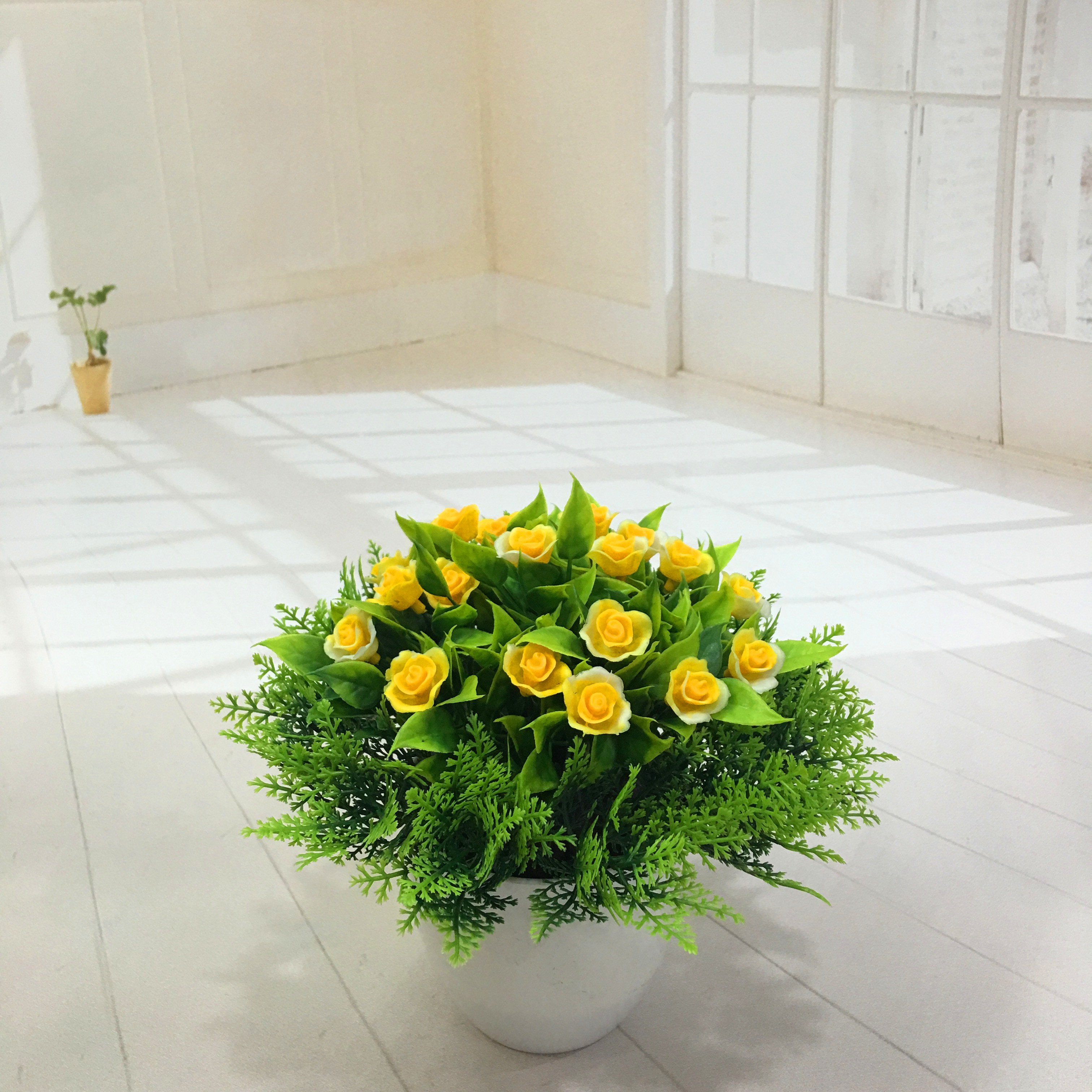 Mini artificial bonsai flowers, small potted plants, factory direct sales of artificial flower plants Application Scenario