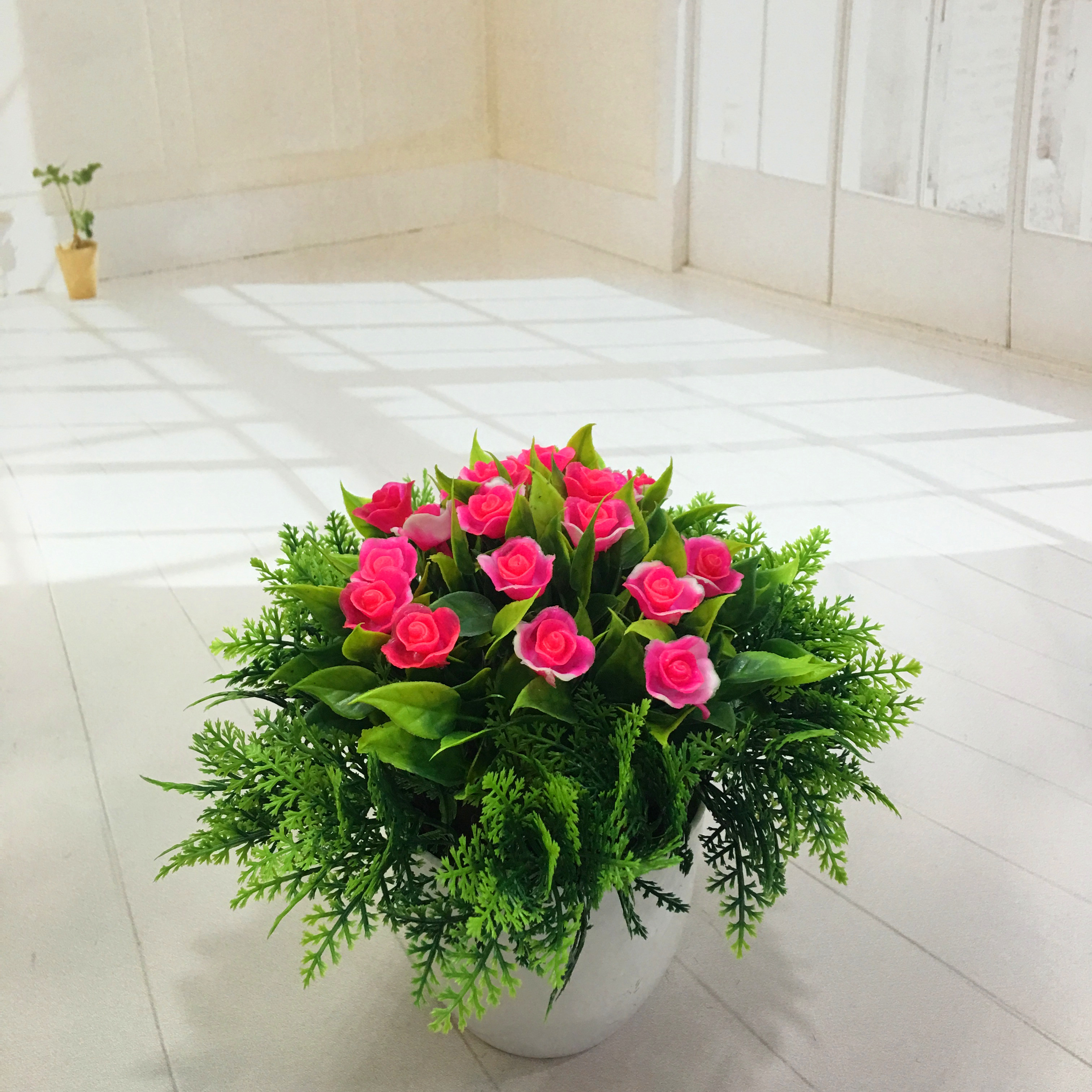 Mini artificial bonsai flowers, small potted plants, factory direct sales of artificial flower plants