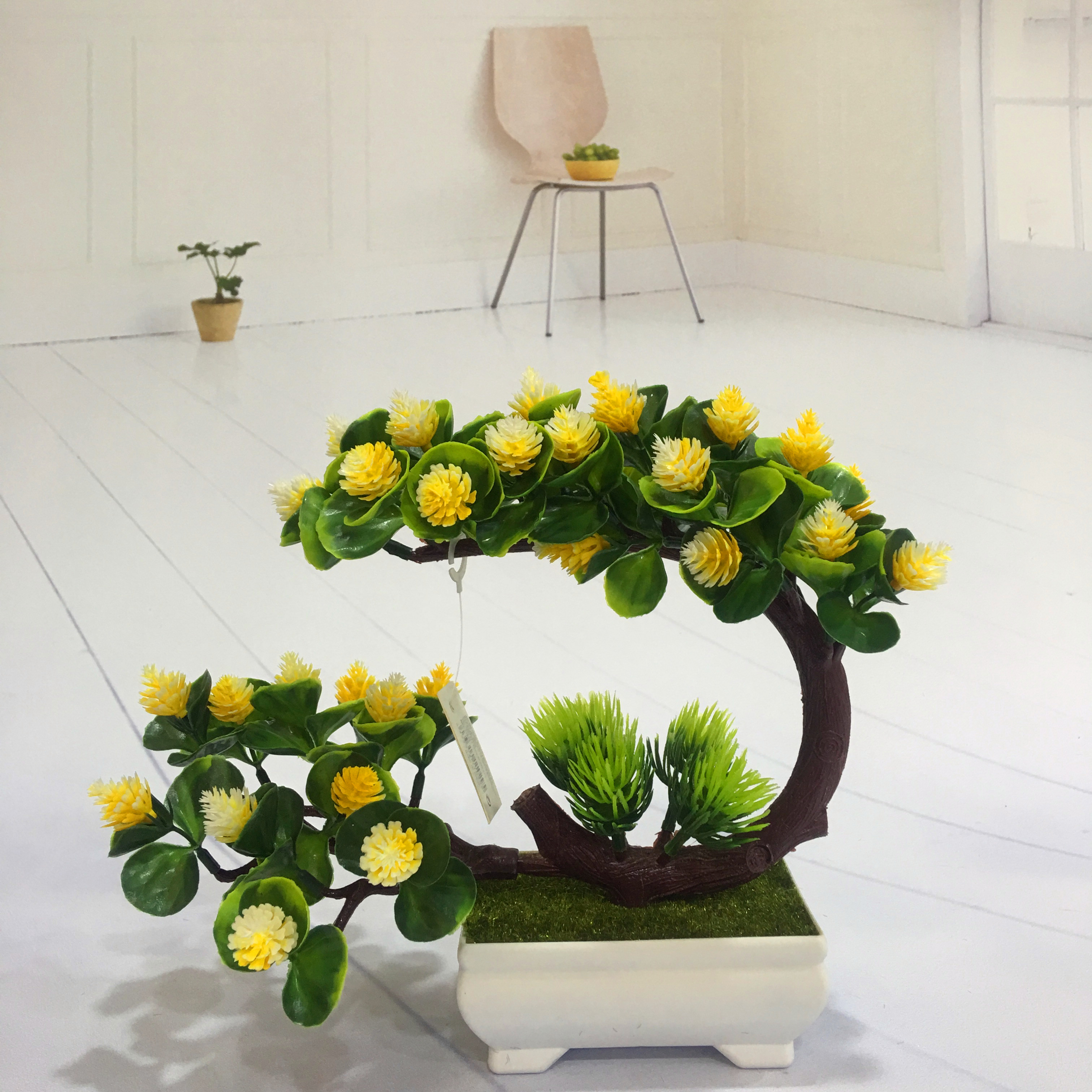 Mini artificial bonsai flowers, small potted plants, factory direct sales of artificial flower plants Application Scenario