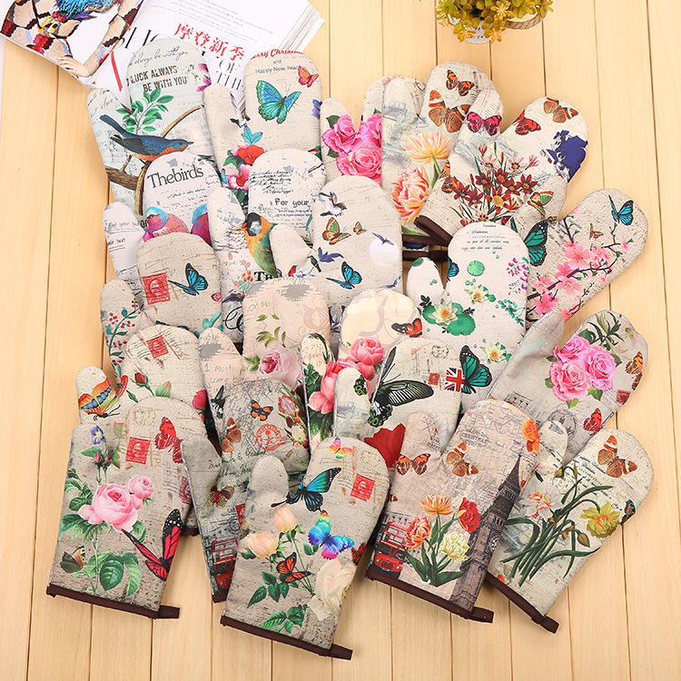 Butterfly DIGITAL PRINTING glove pad two sets of thick anti - hot hand set of kitchen heat insulation gloves thumbnail