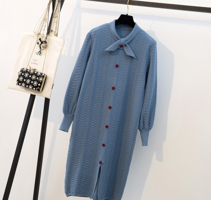 Korean-style large-sized Western-style knitted fashionable loose mid-length sweater that reaches the knee, loose and youthful dress details Picture