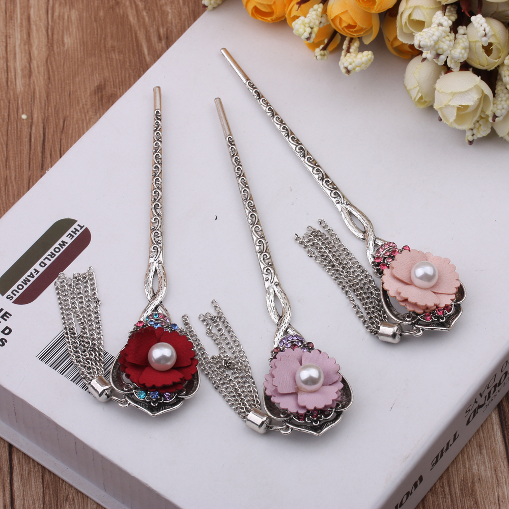 10-yuan boutique supply: hairpins, ancient retro headwear, Hanfu updo accessories, ancient-style tassel hairpins, hair hairpins Application Scenario