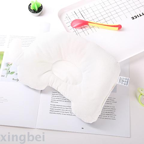 Baby pillow, 0-1 year old newborn baby shaping pillow, prevents head deviation and corrects head shape Application Scenario