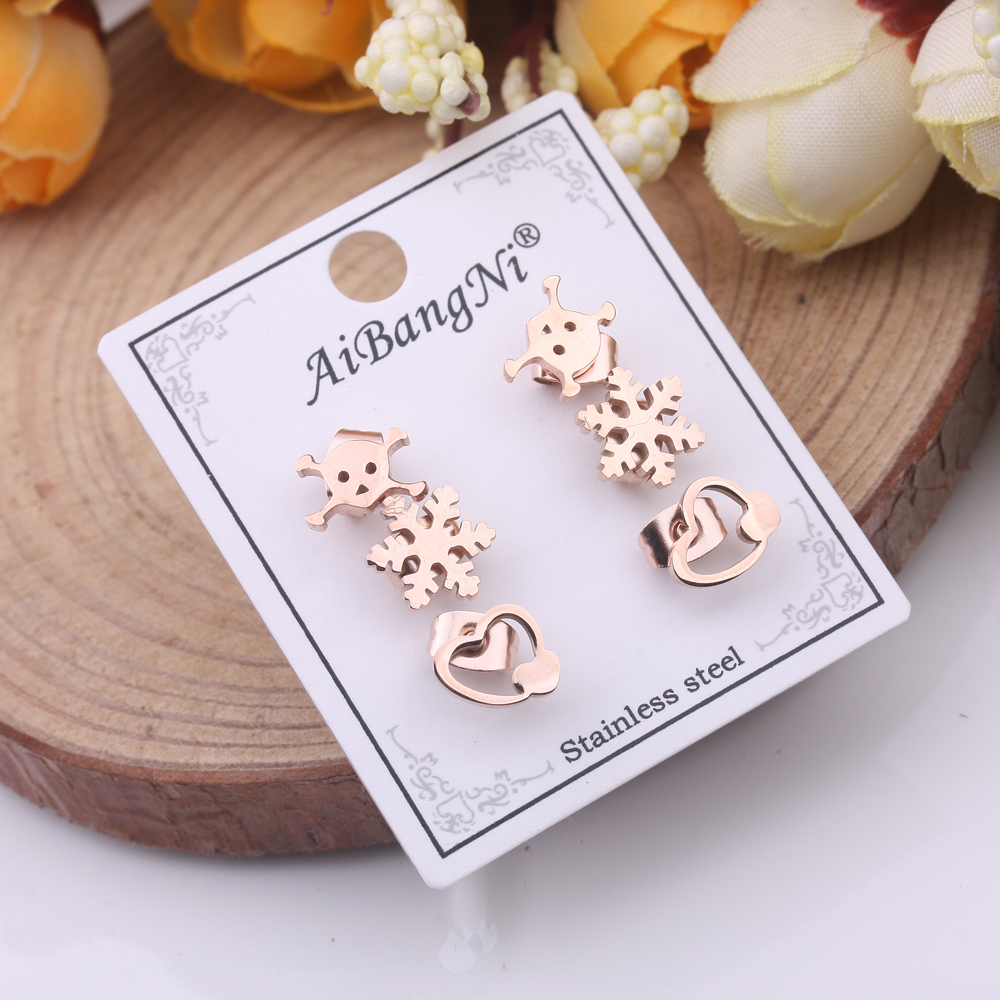 10-yuan accessory supply: titanium steel rose gold anti-allergy stud earrings, Korean-style versatile small earrings for women details Picture