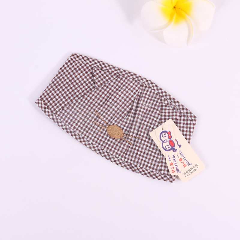 The striped and checkered pattern two-color peripheral wipes for infants and toddlers come in a variety of colors and styles Specification image