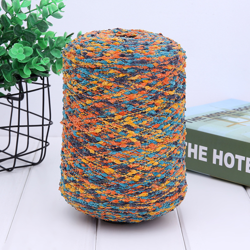 Wholesale of special yarns, chrysanthemum yarns, and fancy yarns can be knitted and woven. Factory direct sales
