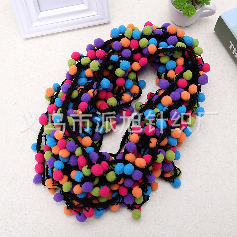 In-stock clothing accessories: handcrafted three-corner balls, multicolored balls, bayberry balls, colorful pom-pom lace