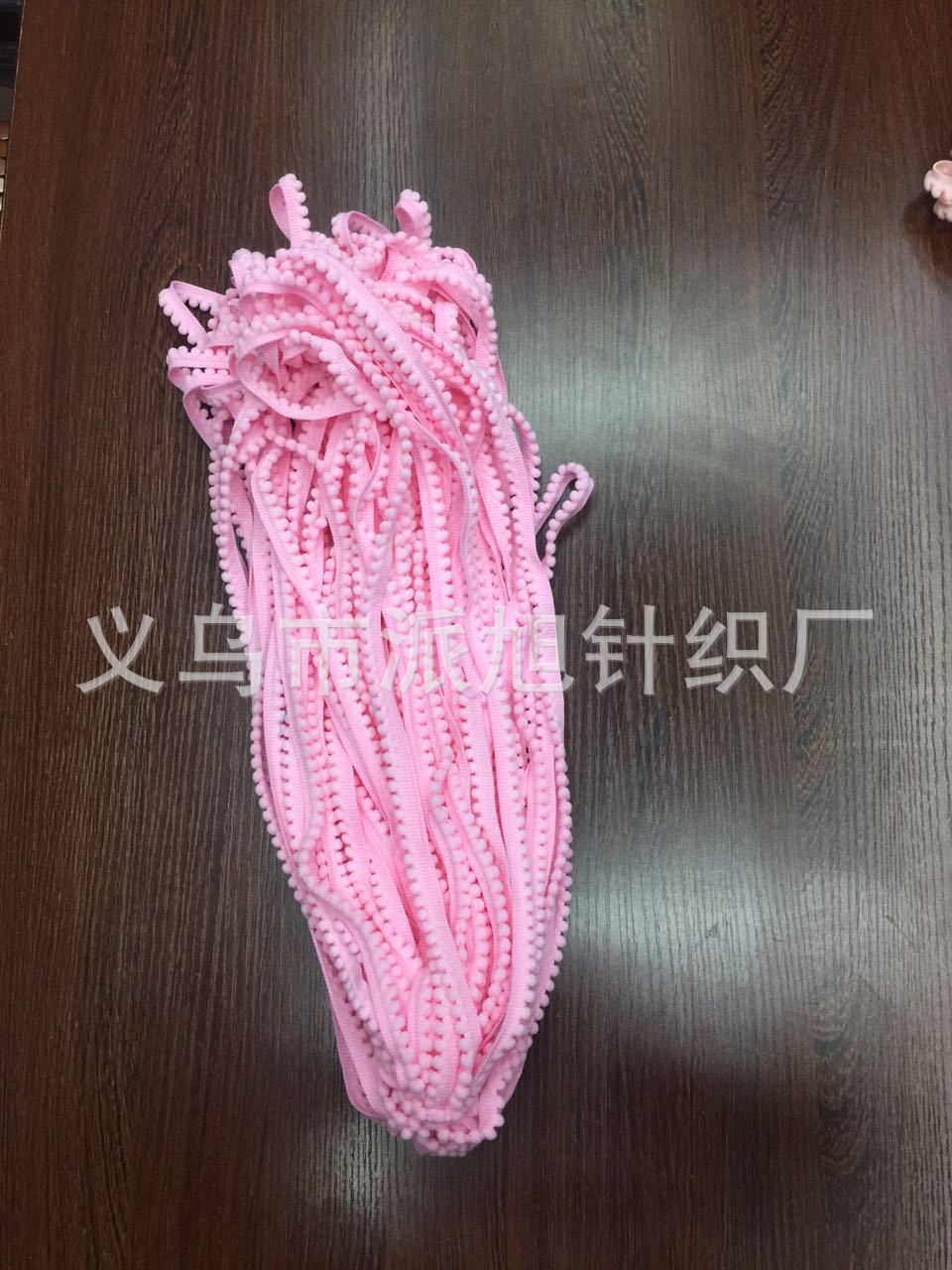 The tassel bud edge ball lace is approximately 1cm wide. Factory direct sales of the tooth edge ball lace