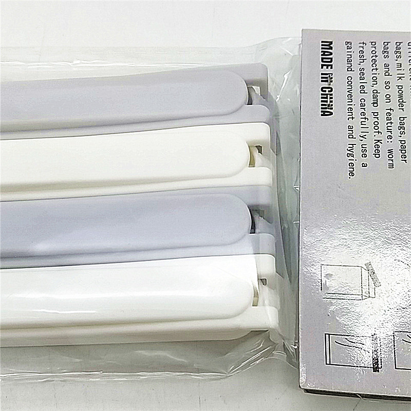Sunshine Department Store Food Bag clip sealing clip, food preservation sealing clip, household moisture-proof sealing device Application Scenario