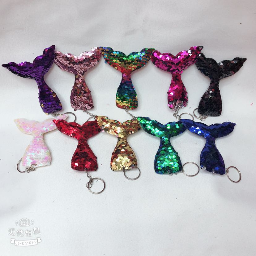 New Korean-style trendy keychain pendant with sequins and sparkling mermaid pendant keychain Application Scenario