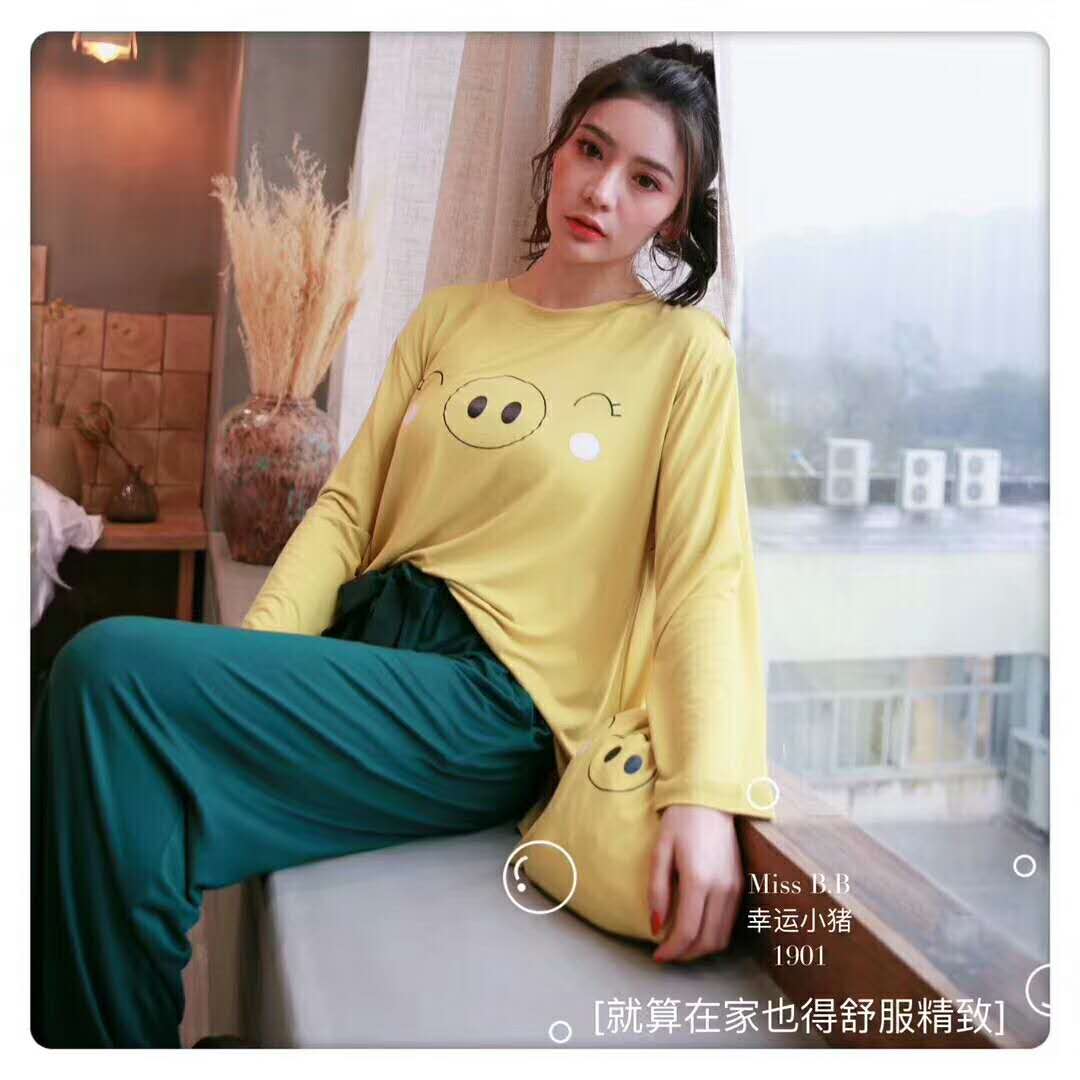 Color-blocking lucky little pig three-piece cartoon home wear, women's pajama set, large size long-sleeved