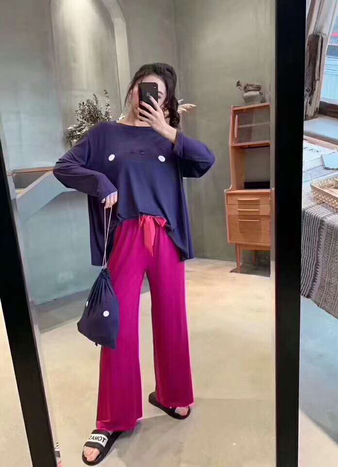 Color-blocking lucky little pig three-piece cartoon home wear, women's pajama set, large size long-sleeved Application Scenario