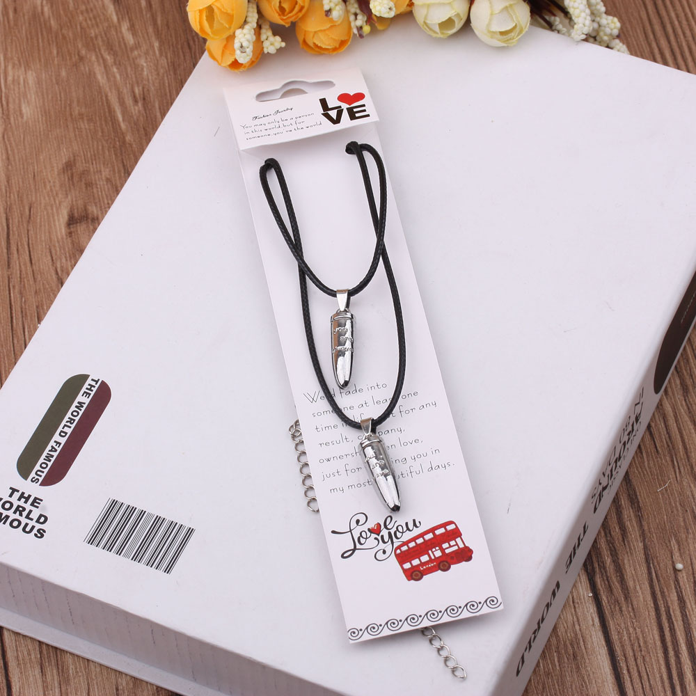 10-yuan store jewelry couple necklace, Korean version student simple and artistic pendant for men and women, creative commemorative gift Specification image