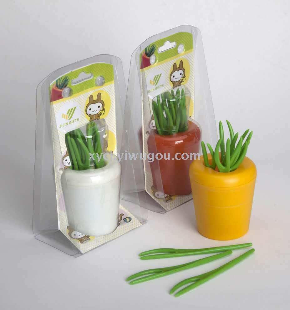 Direct sales of carrot fruit forks from the manufacturer. Novel and creative, popular fruit forks for daily use at home Specification image