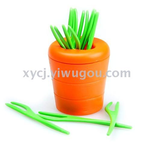 Direct sales of carrot fruit forks from the manufacturer. Novel and creative, popular fruit forks for daily use at home Application Scenario