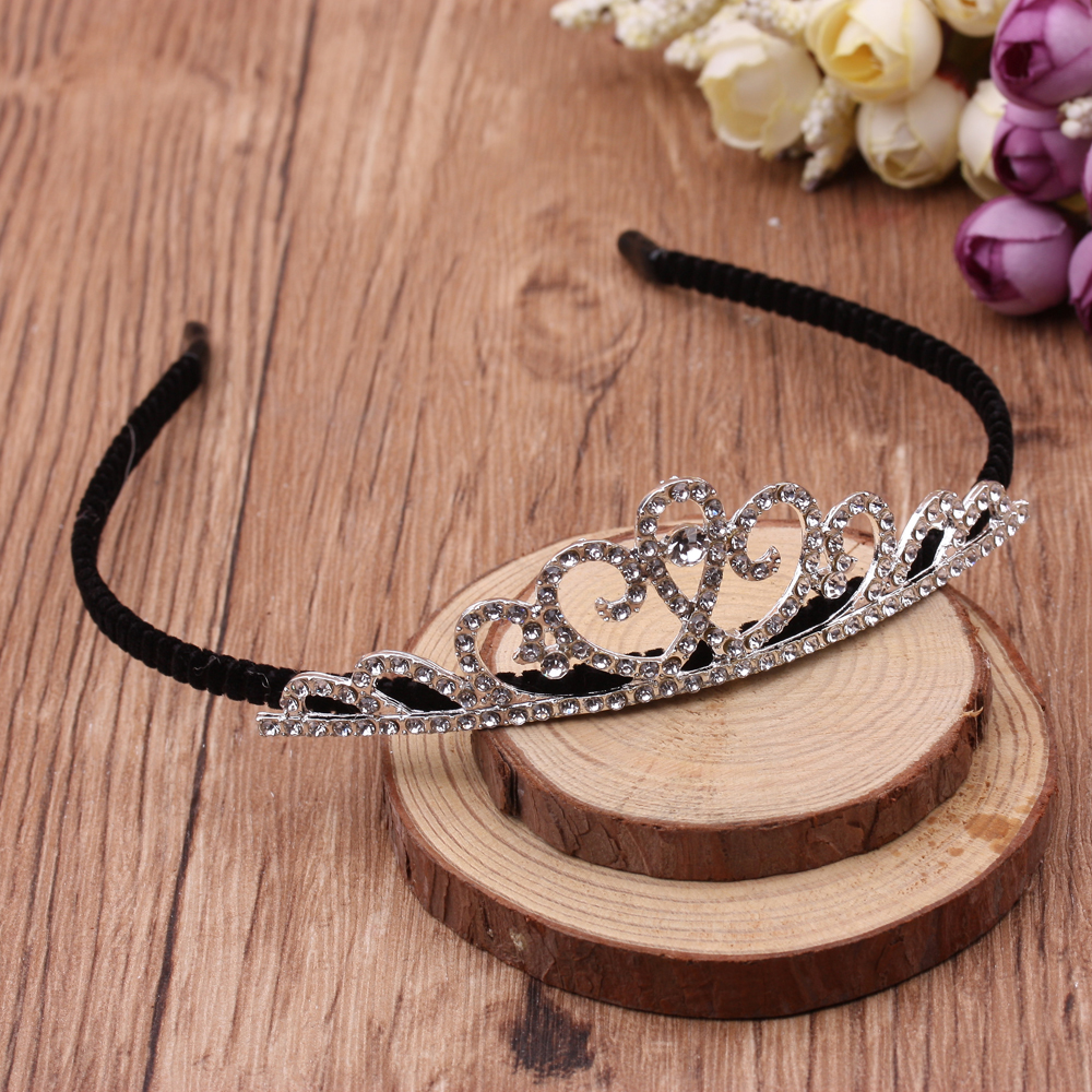 10-yuan store accessories: Children's crown hair bands, princess cute girls' hair accessories, baby little girls' hair clips, hair accessories