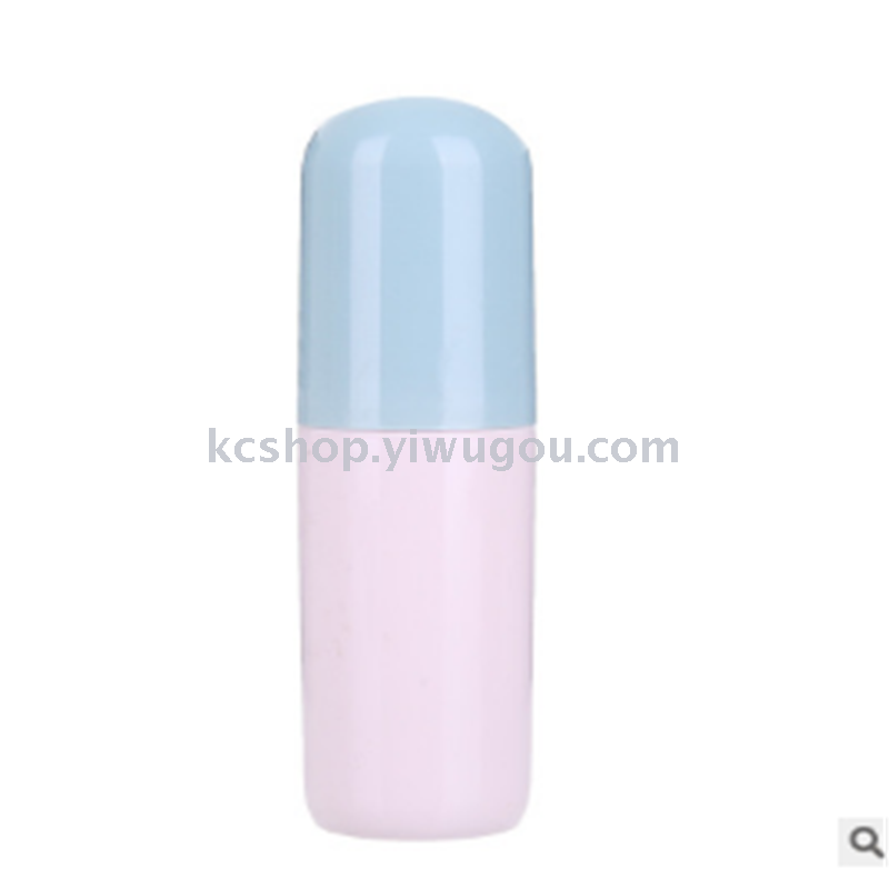 Travel toothbrush box, creative toothbrush box, toothbrush holder, portable toothbrush box with cover Application Scenario