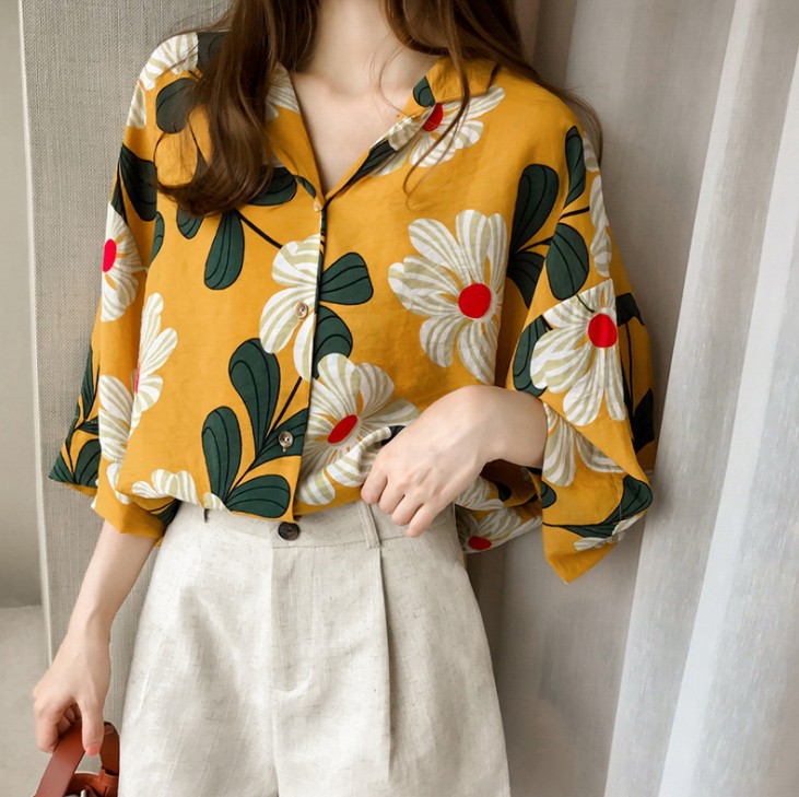 Hong Kong-style printed suit collar shirt women's three-quarter sleeve top loose and slimming Korean-style shirt trend