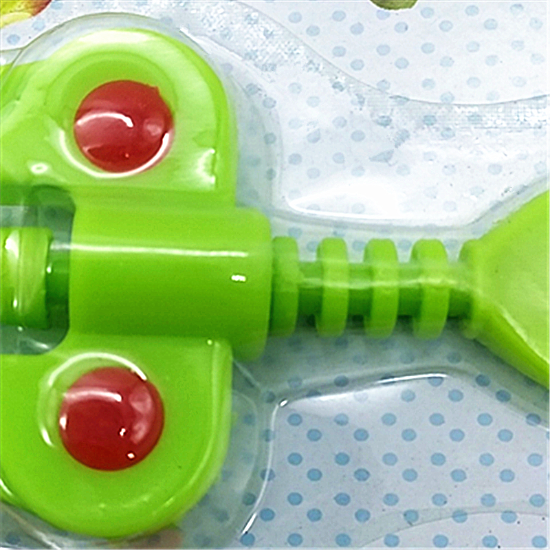 Sunshine Department Store's multi-purpose and effortless bottle opener is designed for use as a wine opener, bottle opener, and beer screwdriver Application Scenario