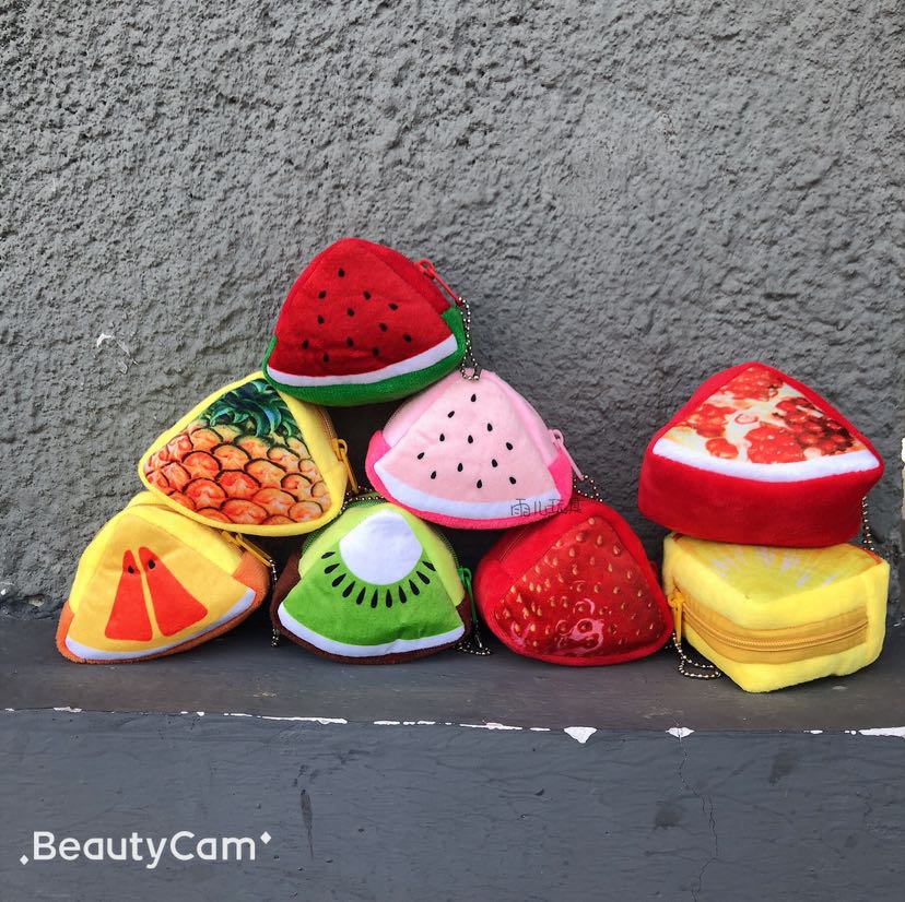 In-stock plush wallets, coin wallets, fruit wallets, three-dimensional triangular printed wallets, double-sided wallets Specification image