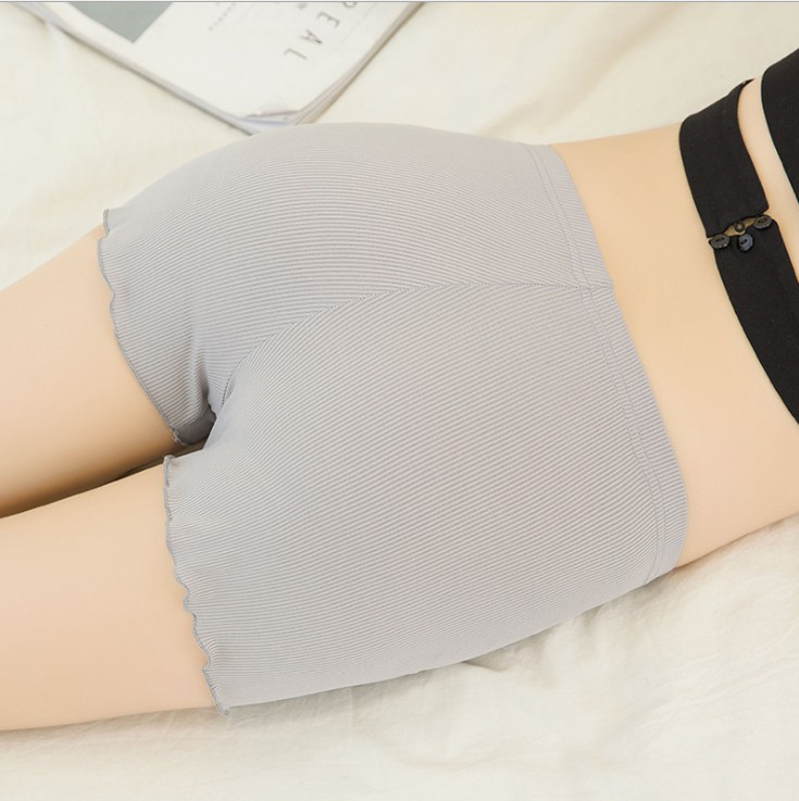 Safety pants: leak-proof women's fine striped three-inch leggings, worn outside and inside, anti-wolf pants