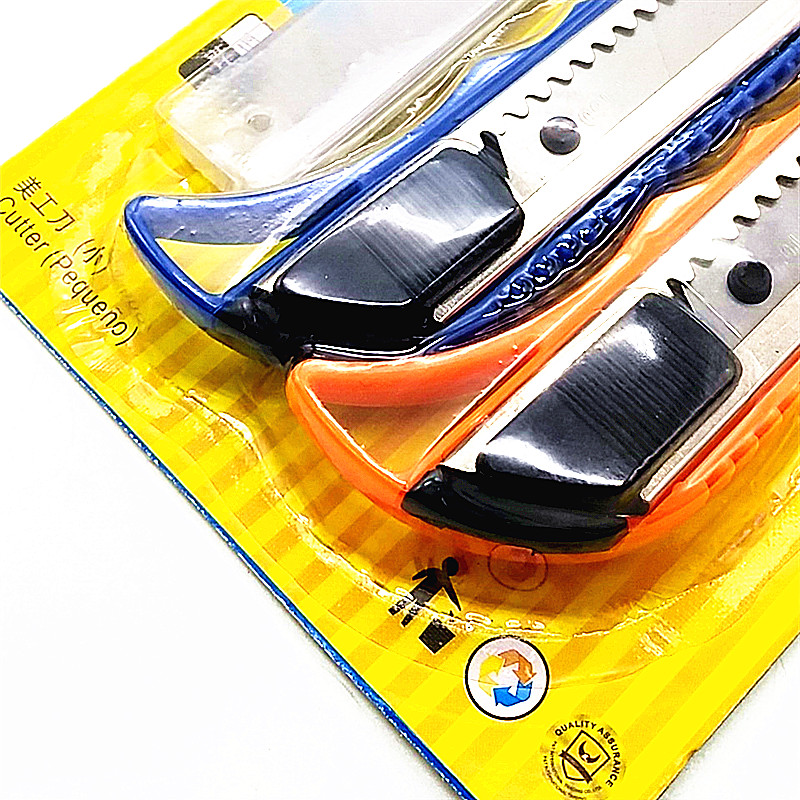 Sunshine Department Store thickened utility knife, sliding wallpaper engraving knife, paper cutting knife, express delivery telescopic knife, utility knife blade Specification image