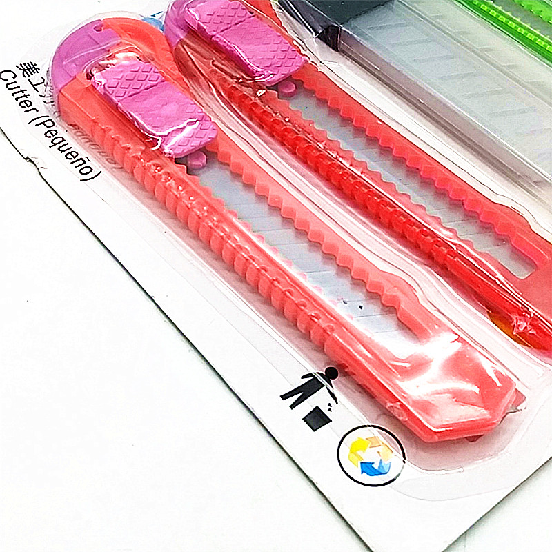 Sunshine Department Store thickened utility knife, sliding wallpaper engraving knife, telescopic knife, utility knife blade set Specification image