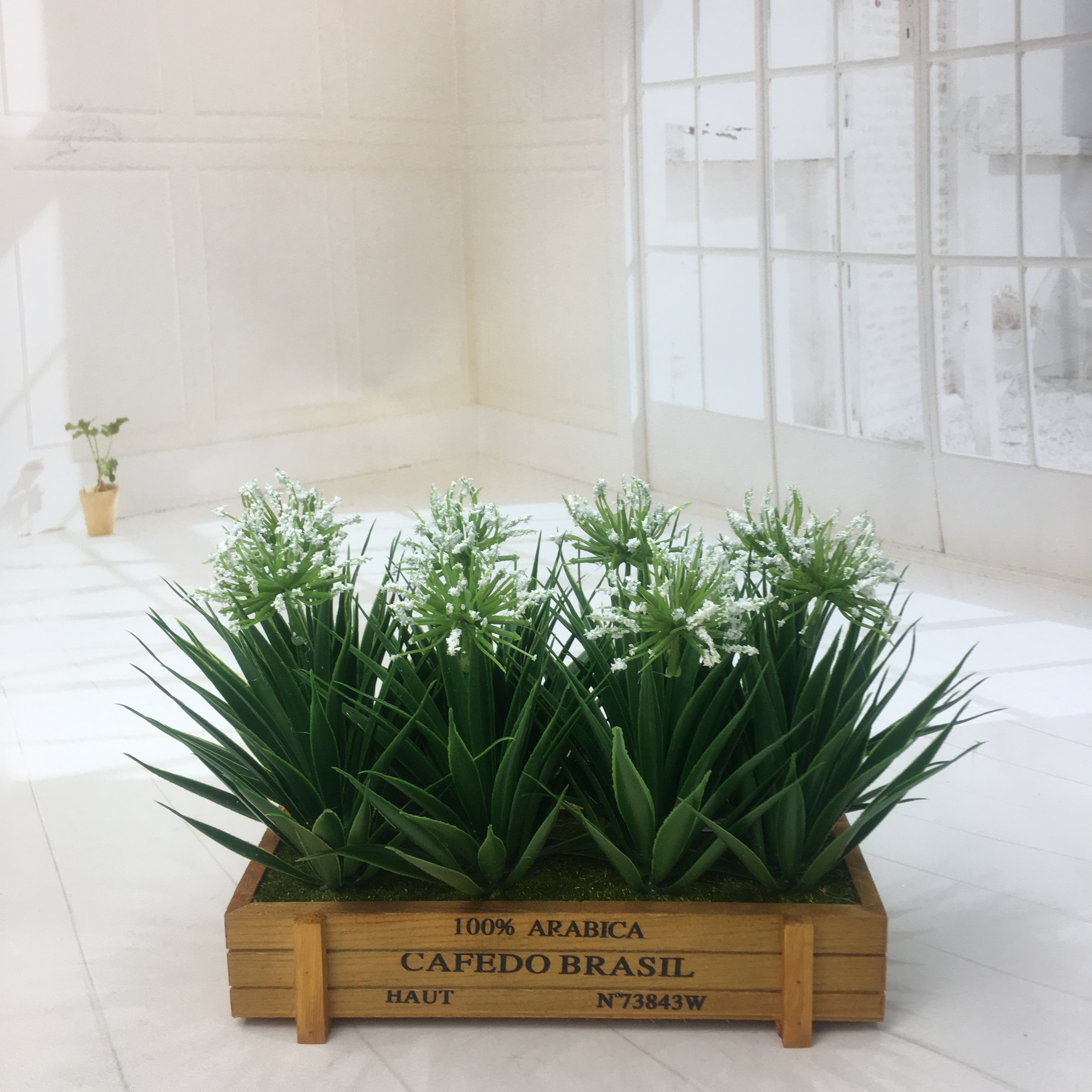 Mini artificial bonsai flowers, small potted plants, factory direct sales of artificial flower plants