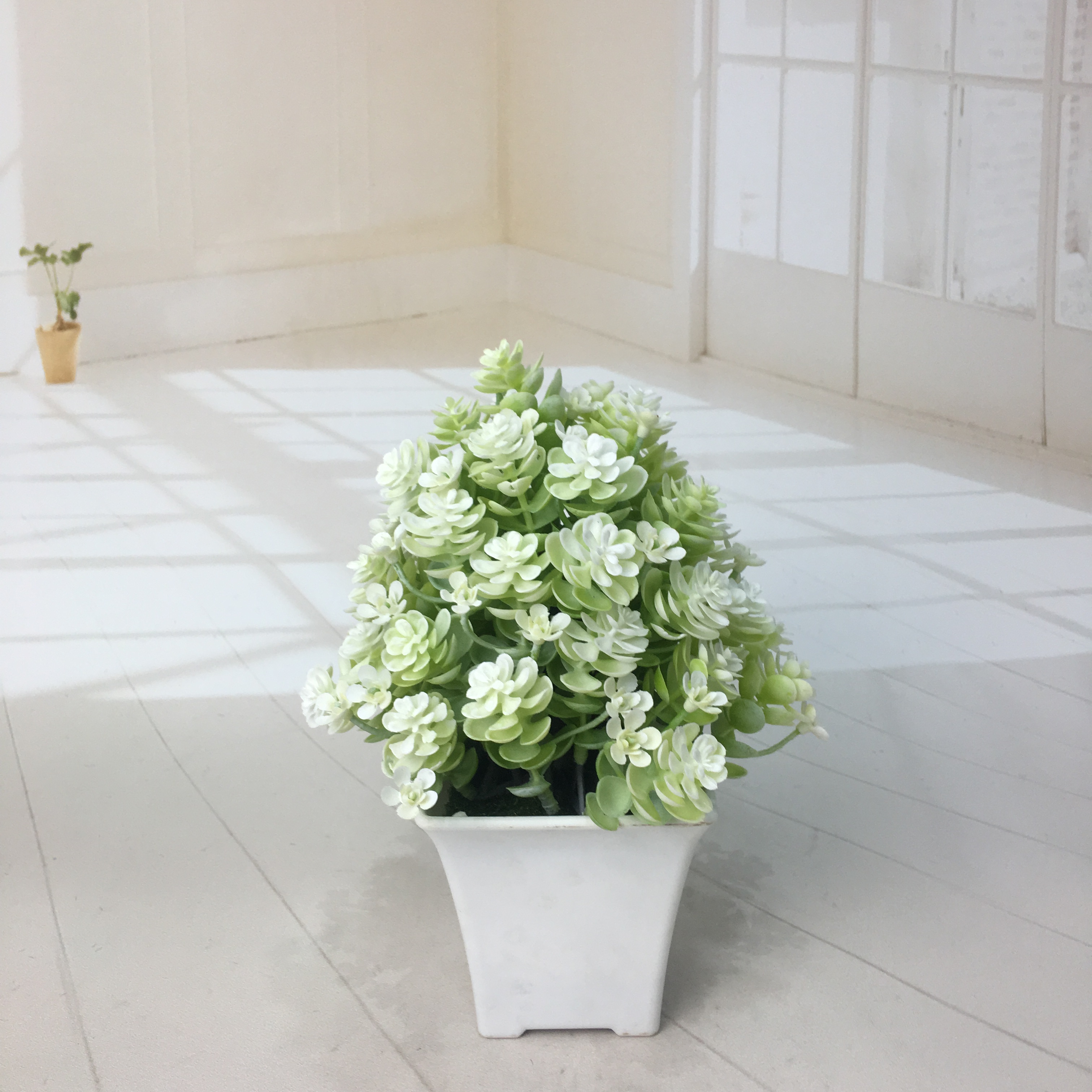 Mini artificial bonsai flowers, small potted plants, factory direct sales of artificial flower plants
