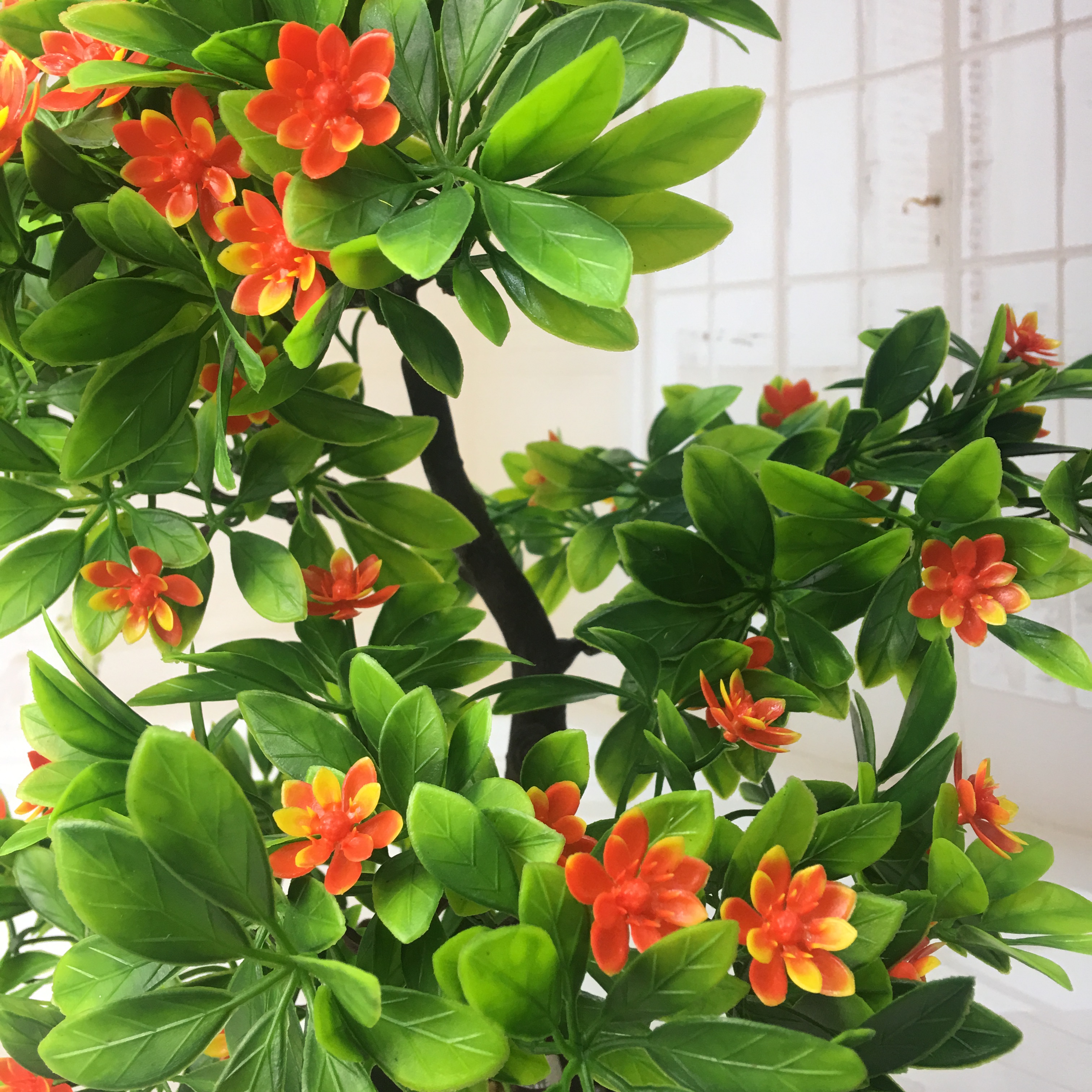 Mini artificial bonsai flowers, small potted plants, factory direct sales of artificial flower plants Application Scenario