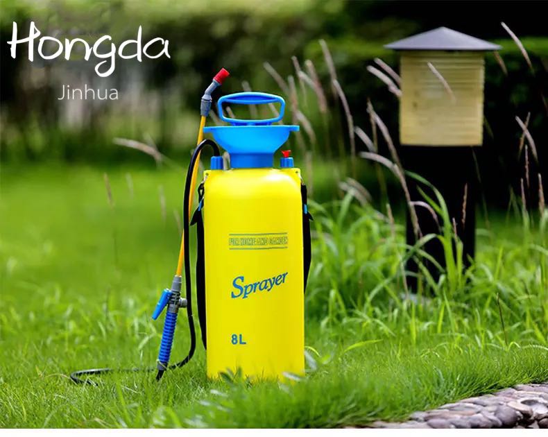 8L sprayer, garden watering and spraying water bottle, pneumatic Sprayer spray bottle, agricultural spray bottle full figure