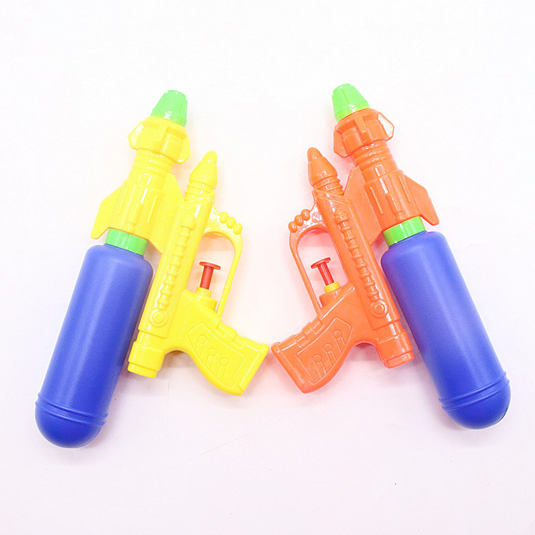 Summer water play, baby bath, water gun, beach swimming, outdoor bathing, swimming, rafting, water gun details Picture