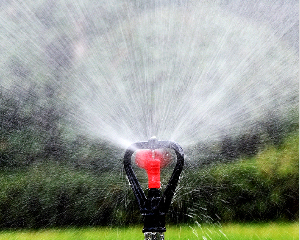Mobile automatic rotating sprinkler, household garden lawn watering and irrigation, roof cooling sprinkler details Picture