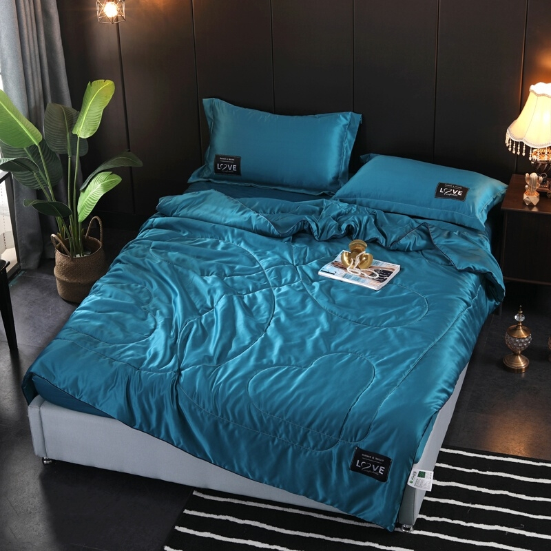 床上用品细节图