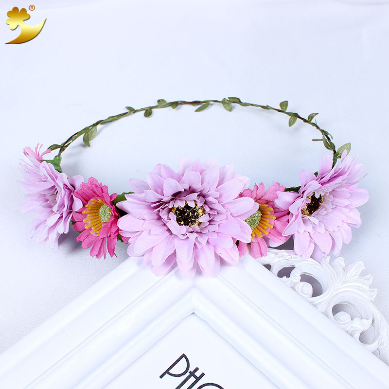 Japanese and Korean-style sunflower wreaths for brides, bridesmaids, children, headwear, headbands, headflowers, photo shoots, spring outings and outdoor activities wholesale Application Scenario