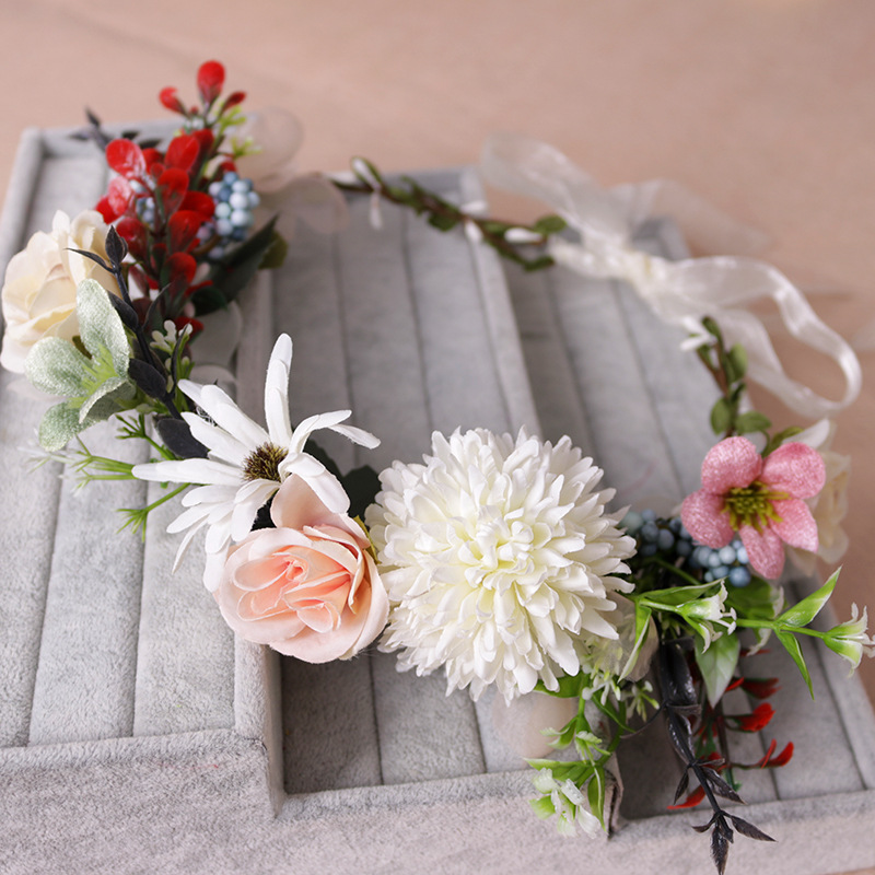 Foreign trade source simulation rose flower garlands, rattan strips, European and American brides' wedding travel hair, forest-style hair bands and headbands