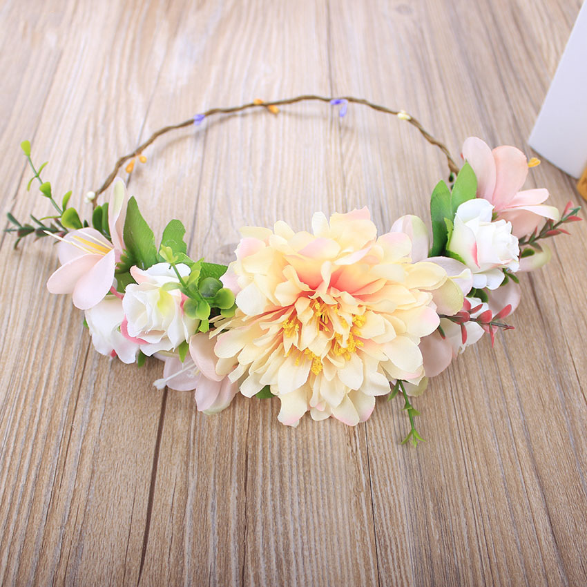 Factory direct sales of bride flower garlands, lilies, chrysanthemums, fabric hair flowers, semi-rings, Malaysian rice white handyman hair bands Specification image