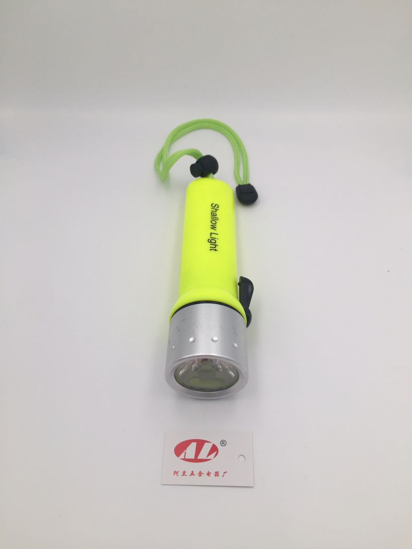 Diving flashlight LED Professional diving flashlight underwater fishing hand light