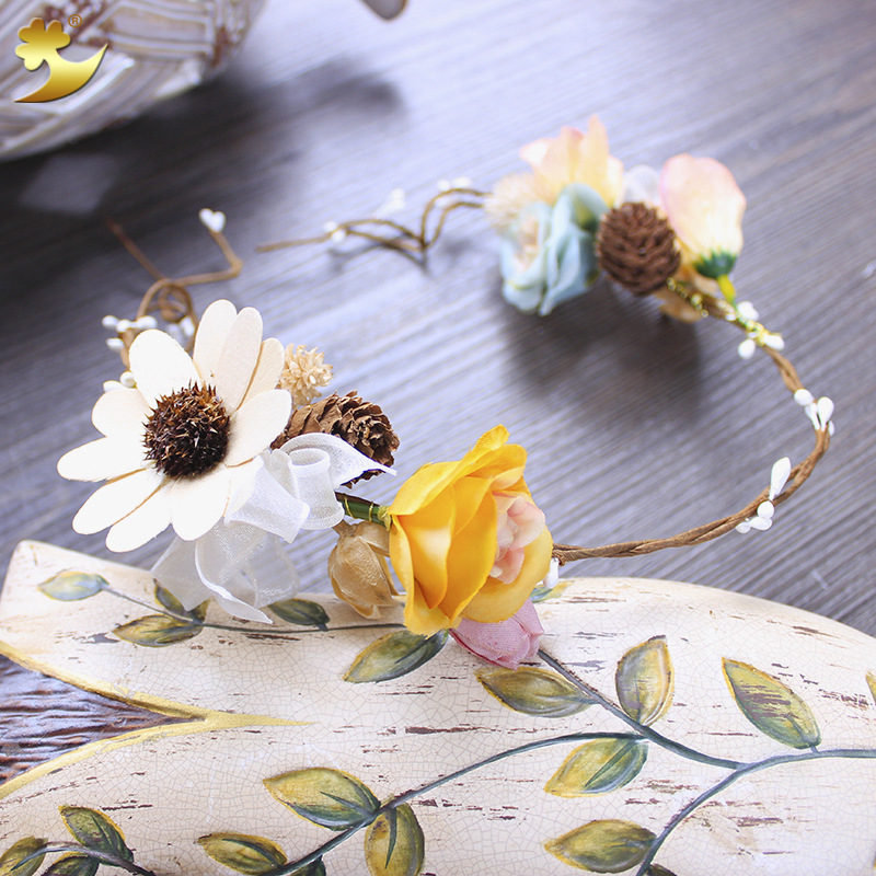 Xin Yun Sen Women's series dried flower and vine headwear, bride's seaside vacation headwear, Hair accessory, Beige wood chip flower half ring Specification image