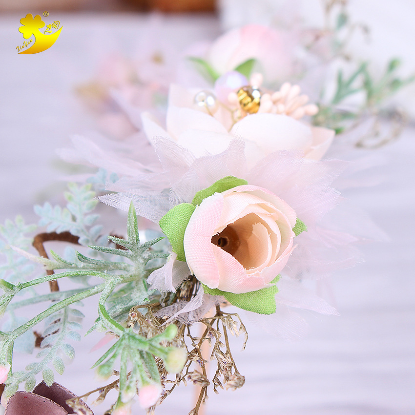 New bride headwear, forest-themed fairy beauty, couple honeymoon wreath, studio style, girls' festival performance dress accessories Application Scenario