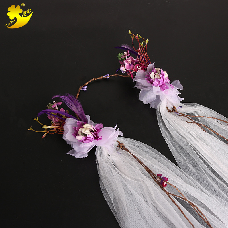 Factory wholesale Hawaiian flower garlands, veils, bride headwear, realistic forest girl photo studio photography, purple and white accessories for women details Picture