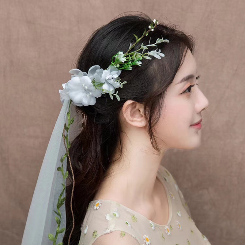 Xinyun Forest-themed rattan garland headwear, women's handmade garland, simple travel seaside garland veil Application Scenario
