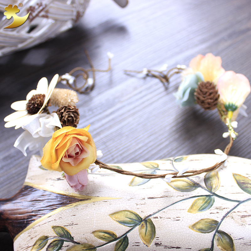 Xin Yun Sen Women's series dried flower and vine headwear, bride's seaside vacation headwear, Hair accessory, Beige wood chip flower half ring details Picture