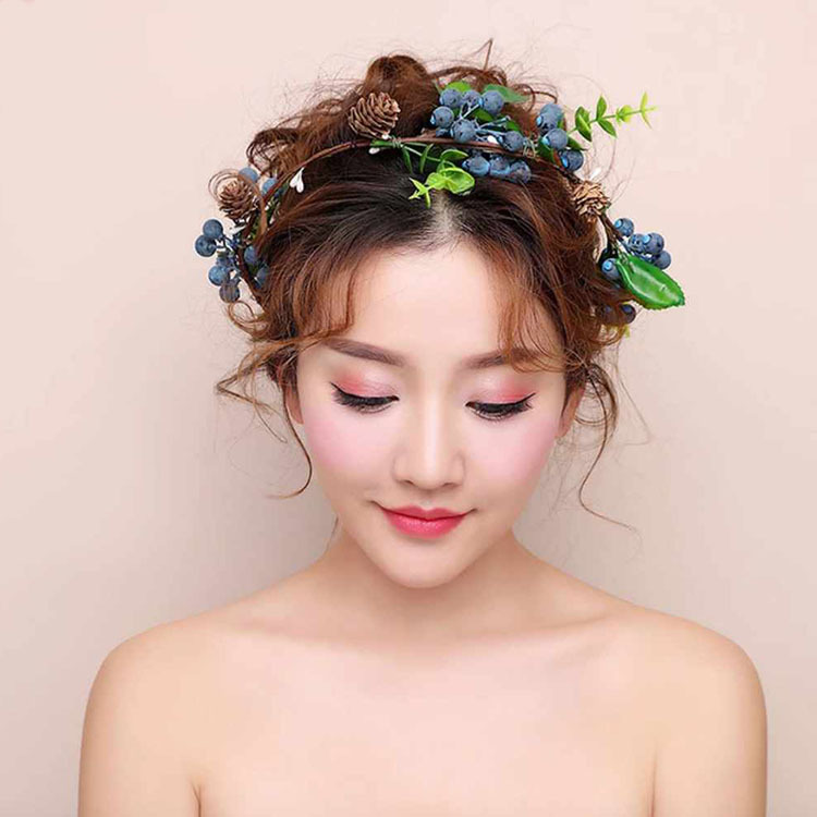 Xinyun Hawaiian Seaside garland for girls and Children, realistic berries and natural pinecone garland headwear in stock for wholesale